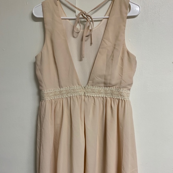 Pale pink dress - Picture 2 of 3